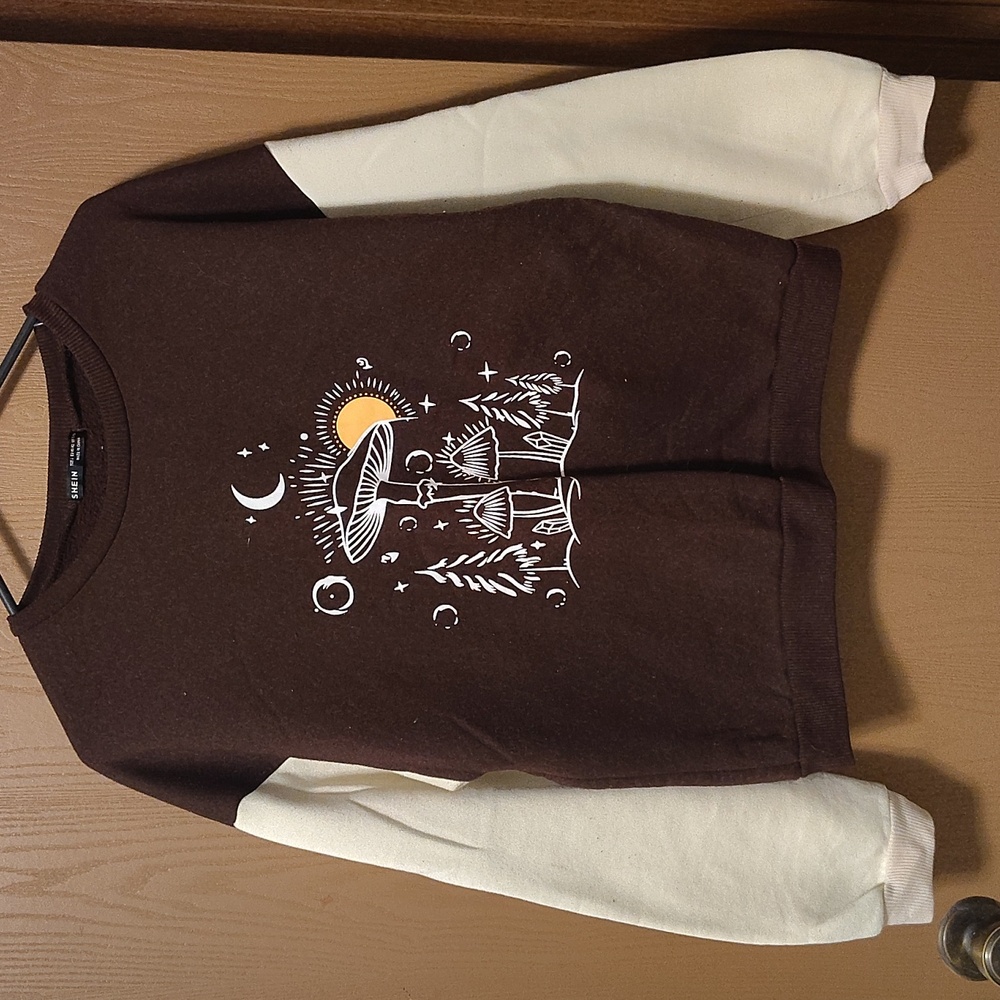 Sweatshirt